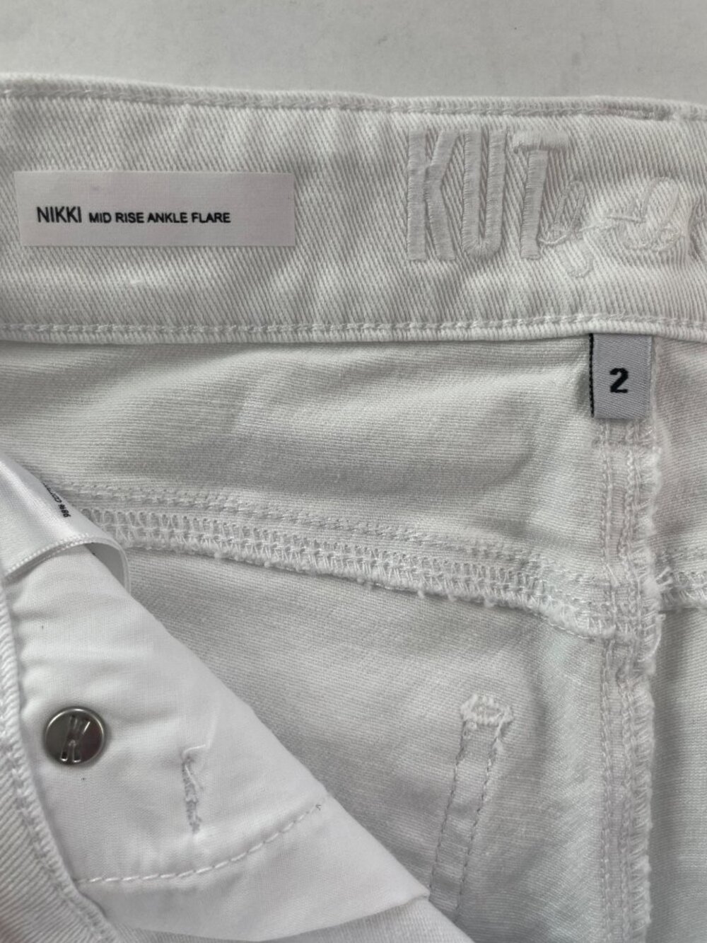 Kut From The Kloth Nikki Mid Rise Ankle Flare White Denim Jeans Wmn's Sz 2 NWT - Picture 10 of 14